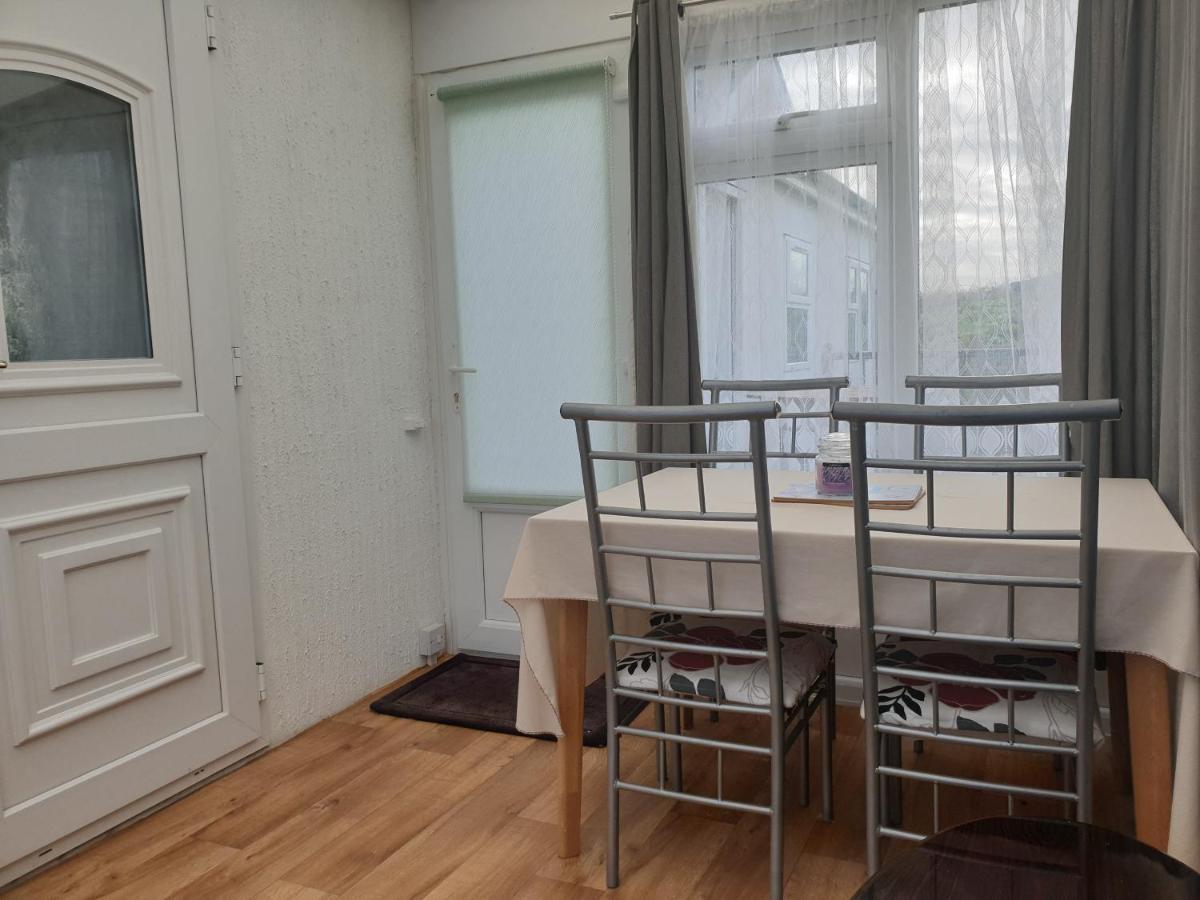 Ocean View 95 Hotel Trimingham Екстериор снимка