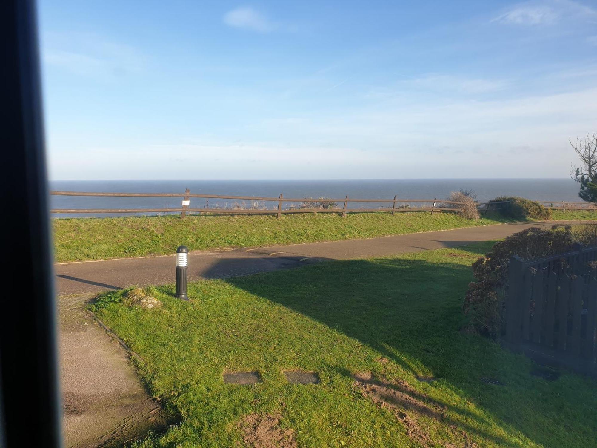 Ocean View 95 Hotel Trimingham Екстериор снимка